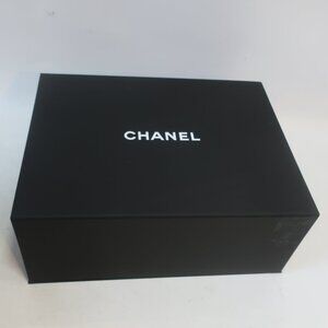 NEW Womens Chanel Black White Large Magnetic Flip Lid Gift Storage Box